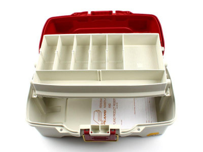 Ящик PLANO 6201-06 с одноуровневой системой хранения приманок и 2мя боковыми отсеками на крышке